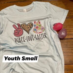Hi guys! Would go perfect with white or regular jeans! 🤍🤍🤍